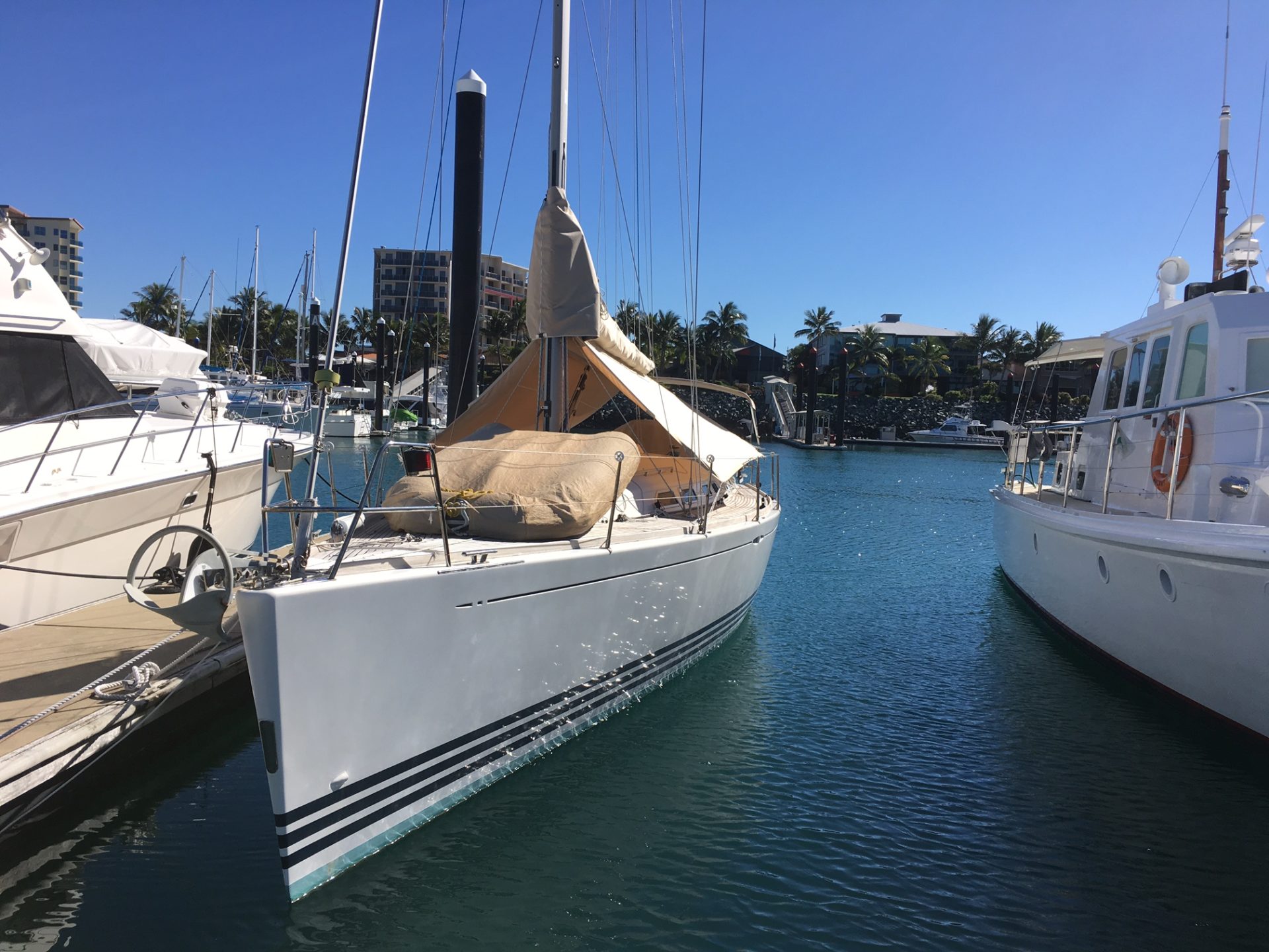 x 43 yacht price
