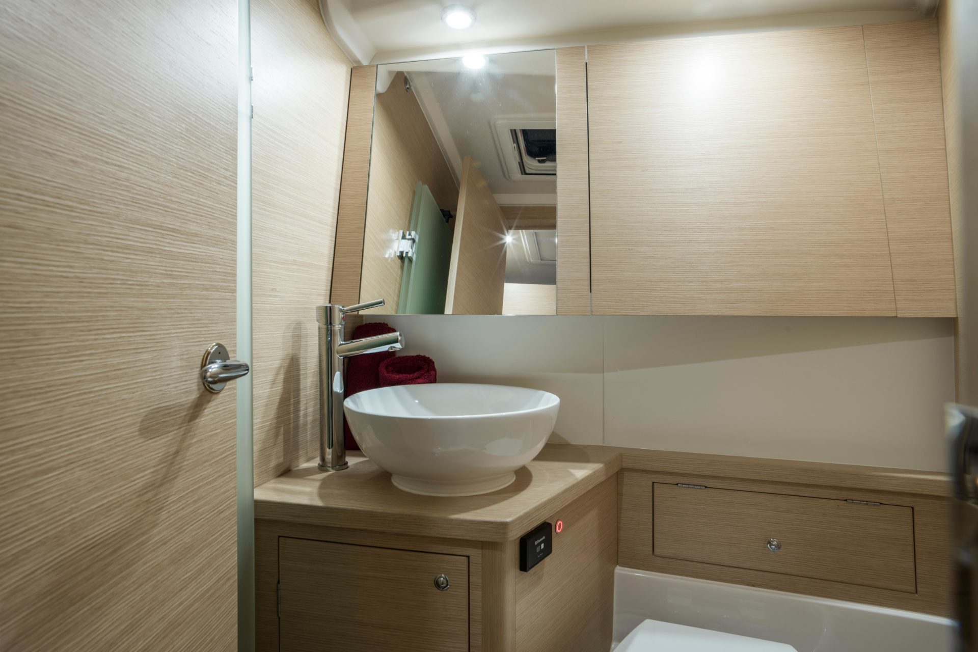 Фурнитура и фитинги